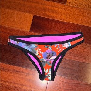 Seafolly- Vibrant Floral Wetsuit Bikini Bottom